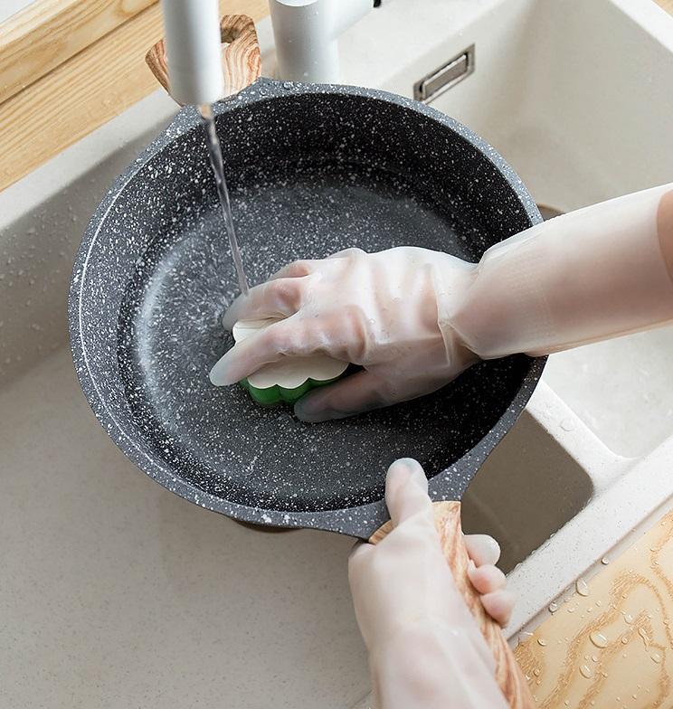 Bộ lau nhà gọn lẹ: 1 bộ lau sàn + vài món nhỏ là xong