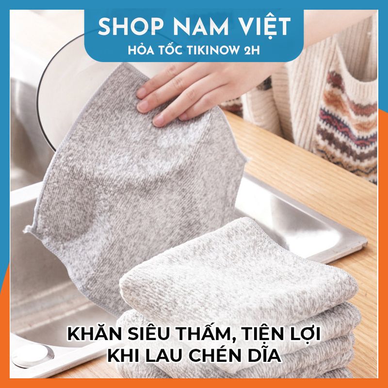 Bộ lau nhà gọn lẹ: 1 bộ lau sàn + vài món nhỏ là xong