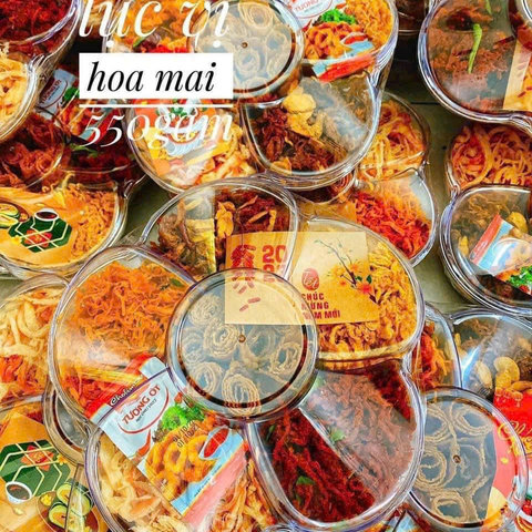 SET KHÔ LỤC VỊ HOA MAI: ĐẸP MẮT, HƯƠNG VỊ QUÊ, QUÀ TẾT SANG TRỌNG 550G - WINNIE HOUSE